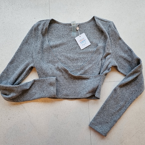 Brand New Balletcore Ribbed Longsleeve Crop, by Tropik. Incredibly soft! - Picture 4 of 9